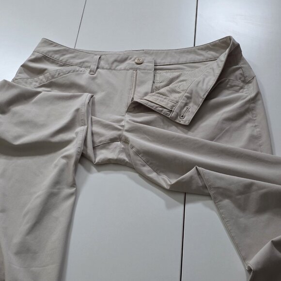 Eddie Bauer Hiking Pants Women 10 Beige Roll Up Hem Stretch Lightweight Outdoors - Picture 12 of 16